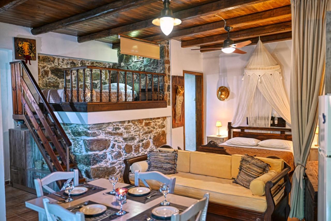"Pefkopetro" Traditional House Keramotí Kültér fotó