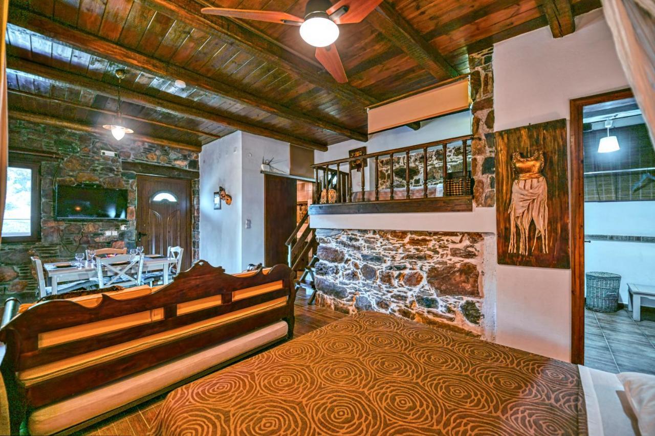 "Pefkopetro" Traditional House Keramotí Kültér fotó