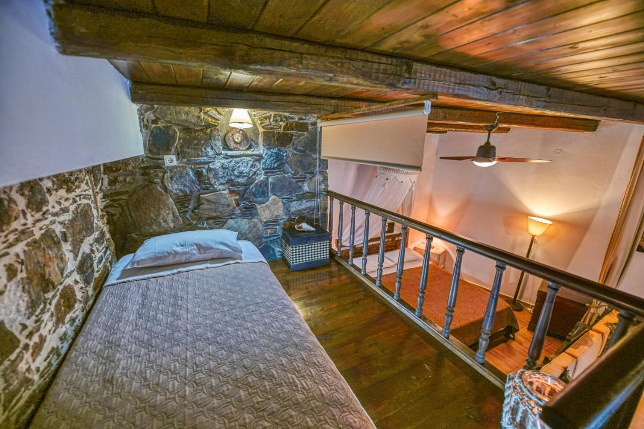 "Pefkopetro" Traditional House Keramotí Kültér fotó