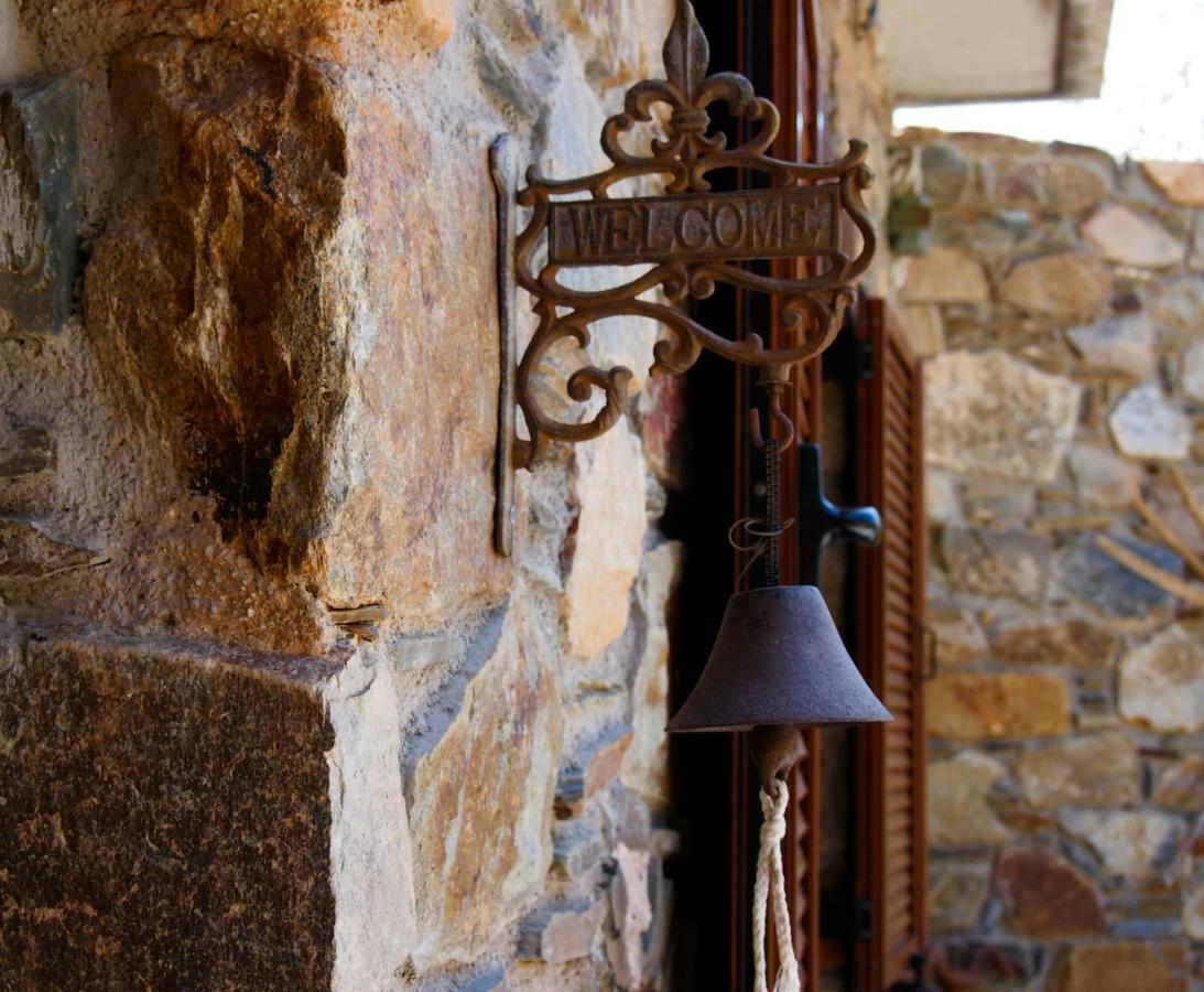 "Pefkopetro" Traditional House Keramotí Kültér fotó