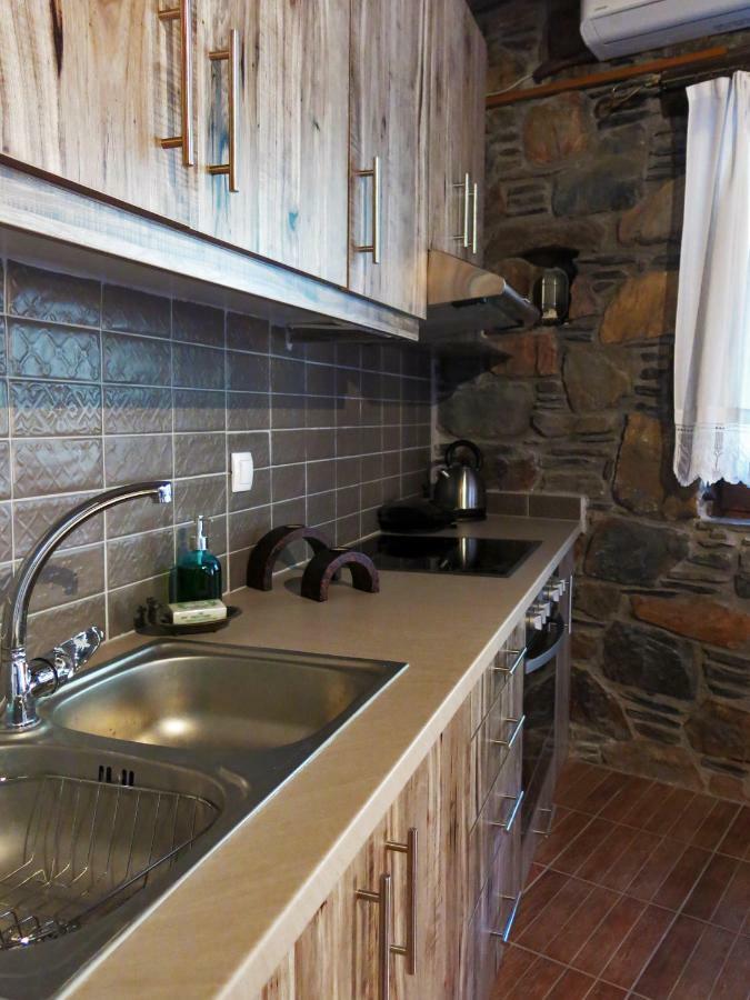 "Pefkopetro" Traditional House Keramotí Kültér fotó